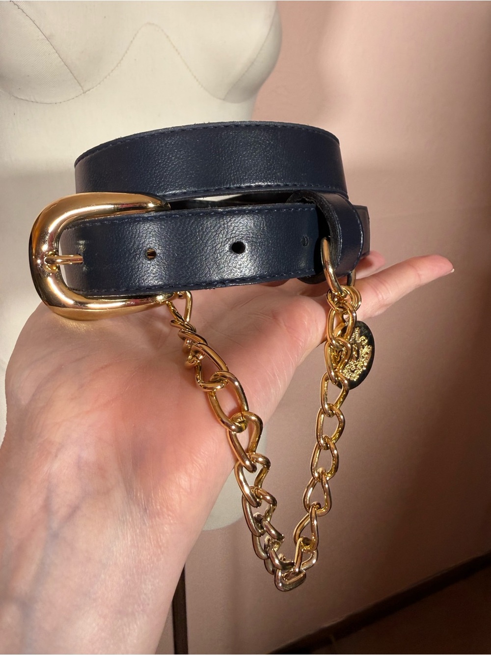 Vintage Leslie Fay dark navy blue faux leather gold Chain Belt Small